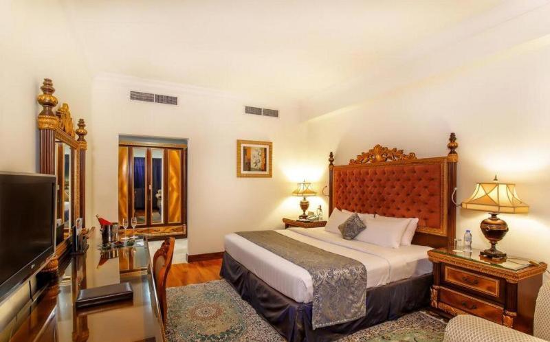 Premium One-Bedroom Suite F&B